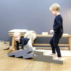 BObles Krokotiili, Sand Grey -Terassitalo Kauppa 01 104 024 222 crocodile cloudy blue play 3