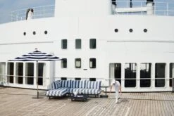 Fatboy Paletti Nojatuoli, Kulma, Raidallinen Ocean Blue -Terassitalo Kauppa 03 FATBOY Paletti Stripe Ocean Blue Moodpicture SS Rotterdam 1