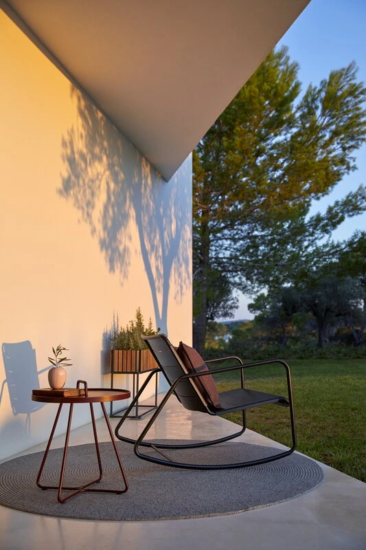 Cane-line On-the-move Pöytä, Pieni, Viininpunainen 8 Cane-line On-the-move Pöytä, Pieni, Viininpunainen - Image 6