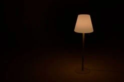 Fatboy Edison The Giant Valaisin, Sandy Beige -Terassitalo Kauppa 12 EDISON THEGIANT 20201130 FATBOY HERO DAY1 027 LOW