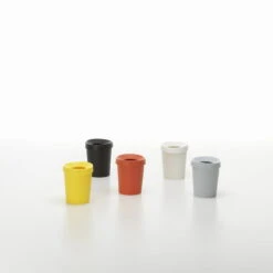 Vitra Happy Bin Roskakori, S, Sky Grey -Terassitalo Kauppa 3991298 Happy Bin S Group v fullbleed 1440xrole