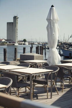 Sika-Design Madeleine Tuoli Käsinojilla, Cappucino -Terassitalo Kauppa 9187WHCP Madeleine KertemindeHavn