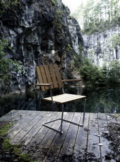 Grythyttan Stålmöbler Nojatuoli A2, Galvanoitu Teräs - öljytty Tammi -Terassitalo Kauppa A2 oljad ek