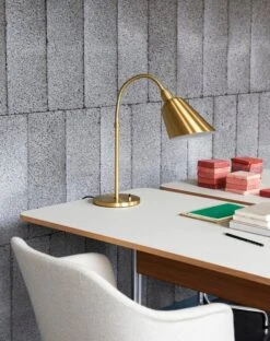 &Tradition Pavilion AV16 Työpöytä, Vaaleanharmaa Linoleumi - Tammi - Kromi -Terassitalo Kauppa ATD Contract Pavilion AV16 Rely HW35 Bellevue AJ8