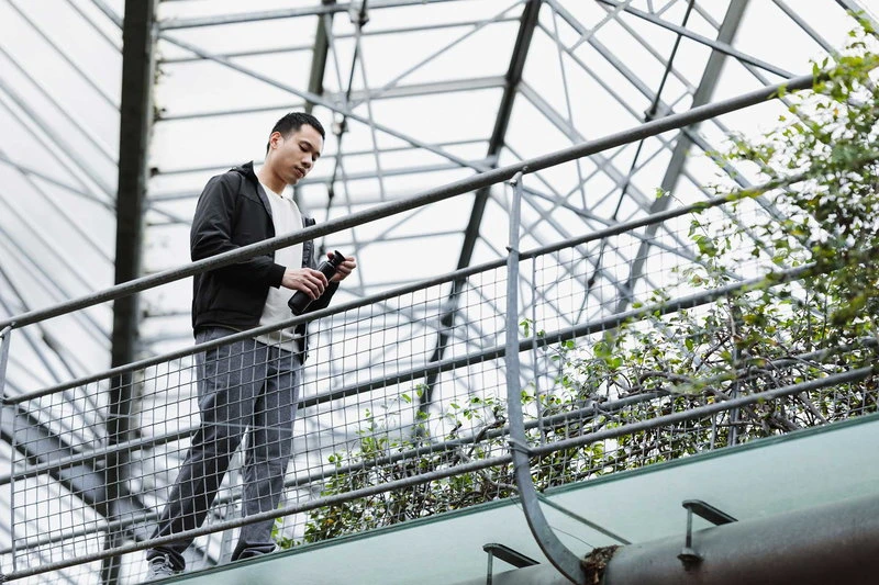 Dopper Dopper Juomapullo 0,35 L, Lämpöeristetty, Blazing Black 6 Dopper Dopper Juomapullo 0,35 L, Lämpöeristetty, Blazing Black - Image 4