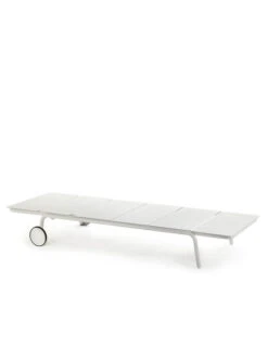 Serax August Aurinkotuoli, Hiekanvaalea -Terassitalo Kauppa B5020012S