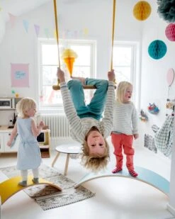 Lillagunga Bone Trapetsi, Tammi - Musta Köysi -Terassitalo Kauppa Bone Oak Yellow Erica Malmgren 1