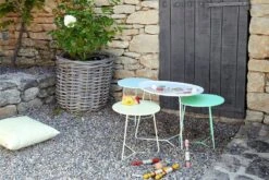 Fermob Cocotte Matala Pöytä, Honey 10 Fermob Cocotte Matala Pöytä, Honey -Terassitalo Kauppa COCOTTE BLANC COTON VERT OPALINE GORDES BCJ23 SEBASTIEN EROME 3