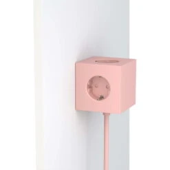 Avolt Square 1 USB Jatkojohto, Vaaleanpunainen -Terassitalo Kauppa Cube 09 HQ pink