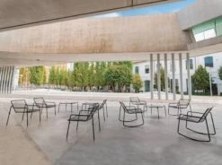 Emu Rio Lepotuoli, Musta -Terassitalo Kauppa EMU CtContract2020 Pag16 A RioR50 2