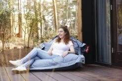 Fatboy Buggle Up Säkkituoli, Tummansininen -Terassitalo Kauppa Fatboy Buggle up outdoor tinyhouse 3 JPG RGB 1