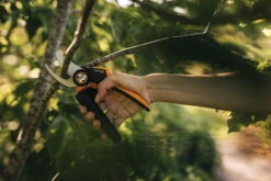 Fiskars X-Series Oksasakset L, P961 -Terassitalo Kauppa Gardening Action X Series Pruner Bypass P961 1057175 02