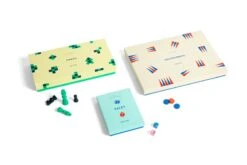 HAY HAY PLAY Yatzy 11 HAY HAY PLAY Yatzy -Terassitalo Kauppa HAY PLAY family