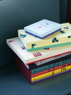 HAY HAY PLAY Yatzy 12 HAY HAY PLAY Yatzy -Terassitalo Kauppa HAY Play family 02