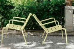 Fermob Luxembourg Matala Nojatuoli, Rosemary -Terassitalo Kauppa LUXEMBOURG CITRON GIVRE MONTELIMAR VISUEL2021 AURELIE LECUYER 1 copie paysage