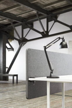 Lintex Edge Pöytäseinäke, Kiinnitys Eteen, Tummanharmaa - Musta 12 Lintex Edge Pöytäseinäke, Kiinnitys Eteen, Tummanharmaa - Musta -Terassitalo Kauppa Lintex Edge Table 10