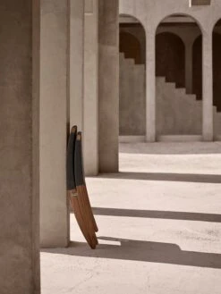 Carl Hansen & Søn MG501 Cuba Outdoor Tuoli, Tiikki - Charcoal 1402 -Terassitalo Kauppa MG501 teak oil anthracite folded