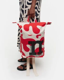 Marimekko Mono Backpack Pulloposti Reppu, Puuvilla - Punainen -Terassitalo Kauppa MM 232 backpack pulloposti 091973 830 DE2role