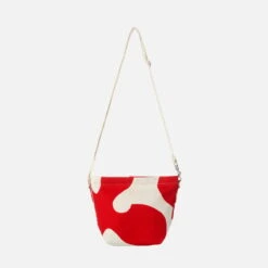 Marimekko Mono Mini Crossbody Pulloposti Olkalaukku, Puuvilla - Punainen -Terassitalo Kauppa MM 232 mini crossbody pulloposti 091976 830 BA1role