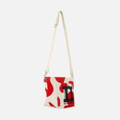 Marimekko Mono Mini Crossbody Pulloposti Olkalaukku, Puuvilla - Punainen -Terassitalo Kauppa MM 232 mini crossbody pulloposti 091976 830 SI1role