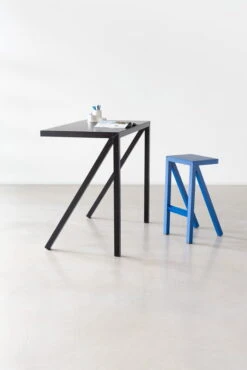 Magis Bureaurama Pöytä, K. 102,5 Cm, Musta - Valkoinen Roiske -Terassitalo Kauppa Magis bureaurama family ambient SD2771 blue TV2770 black 02 hr