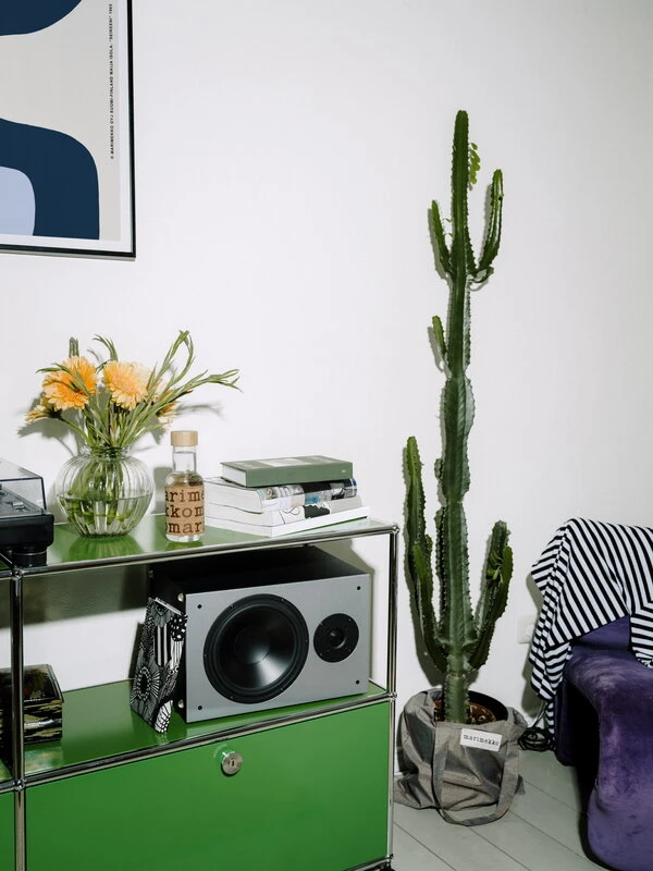 Marimekko Oiva - Logo Juomapullo, Korkki 4 Marimekko Oiva - Logo Juomapullo, Korkki - Image 2