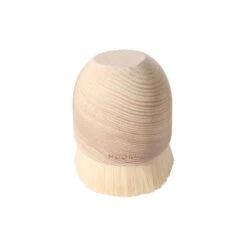Nuori Caressing Kasvoharja, Beige -Terassitalo Kauppa NUORI Caressing Facial Brush Neutral