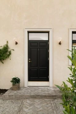 Nuura Miira Outdoor Seinävalaisin, Tumma Pronssi - Kirkas -Terassitalo Kauppa NUURA outdoor3299