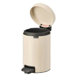 Brabantia NewIcon Poljinroska-astia, Soft Beige -Terassitalo Kauppa NewIcon Pedal Bin 3L Soft Beige 8710755149887 Brabantia 300dpi 4500x6000px 6 NR 27472