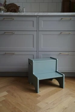 Nofred Step Up Porrasjakkara, Oliivinvihreä -Terassitalo Kauppa Nofred DSC04002