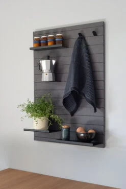 OOJA Displays W001 Hylly, Musta 8 OOJA Displays W001 Hylly, Musta -Terassitalo Kauppa OJ OO W001 VLC B fiilis EE