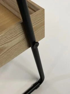 OOJA Displays T001 Tiski, Tammi - Musta -Terassitalo Kauppa OJ OO lahari