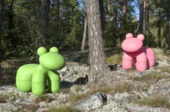 Studio Eero Aarnio Mini Poni Tuoli, Vihreä 7 Studio Eero Aarnio Mini Poni Tuoli, Vihreä -Terassitalo Kauppa Pony forest