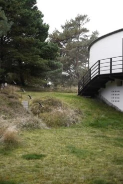 Louis Poulsen AJ Garden Pollarivalaisin, Pitkä, 3000K, Ankkuri Ja Liitäntä -Terassitalo Kauppa SS23 AJ Garden Tall 4 10011role 4