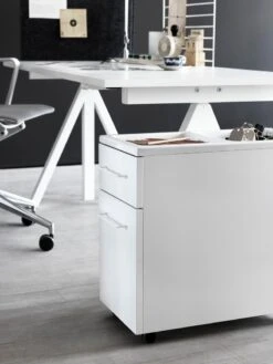 String Furniture String Works, Laatikosto Pyörillä, Valkoinen -Terassitalo Kauppa String 2014 Work 4