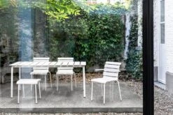 Valerie_objects Aligned Sivupöytä/jakkara, Luonnonvalkoinen 13 Valerie_objects Aligned Sivupöytä/jakkara, Luonnonvalkoinen -Terassitalo Kauppa VO21 MAARTENBAAS ALIGNED OUTDOOR 6 1