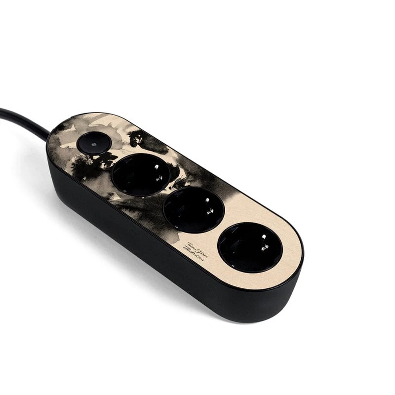 MyNolla MyNolla Strip Jatkojohto, Salaperäinen Karhu, Musta 5 MyNolla MyNolla Strip Jatkojohto, Salaperäinen Karhu, Musta - Image 3