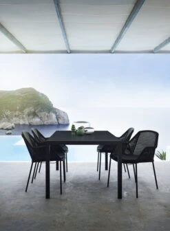 Cane-line Breeze Tuoli, Pinottava, Musta -Terassitalo Kauppa breeze dinning share grey