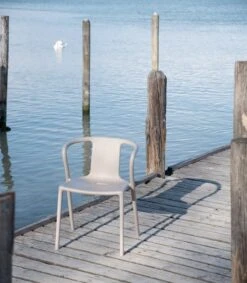 Magis Air Tuoli Käsinojilla, Beige -Terassitalo Kauppa fMagis air armchair ambient SD73 beige 01 hr